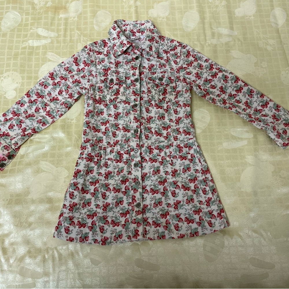 girl’s shirt, brand: Cute Paradise, size: 7